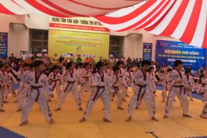 Sôi nổi giải Taekwondo quận Đống Đa mở rộng