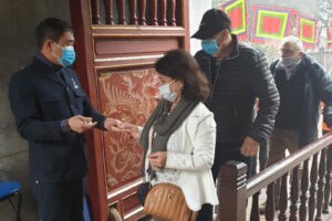 Văn Miếu – Quốc Tử Giám, đền Ngọc Sơn, Nhà tù Hỏa Lò mở cửa trở lại sau khử trùng