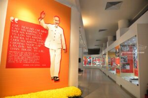 Trưng bày chuyên đề “Hồ Chí Minh – Những nét phác họa chân dung”