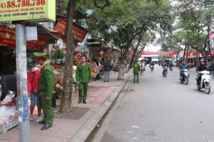 Long Biên phát động phong trào thi đua bảo đảm trật tự, an toàn giao thông năm 2020 trên địa bàn quận 