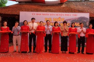 Phúc Thọ ra mắt mô hình điểm “Làng đọc sách”