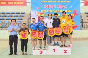 Giải cầu lông gia đình huyện Phúc Thọ năm 2020