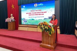 Quận Hai Bà Trưng khen thưởng 180 gia đình CNVCLĐ tiêu biểu
