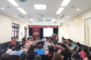 Hội LHPN quận Đống Đa tổ chức tọa đàm “Gia đình đồng hành cùng con”