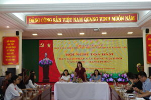 Quận Cầu Giấy tổ chức tọa đàm “Bàn giải pháp xây dựng gia đình văn minh, hạnh phúc”