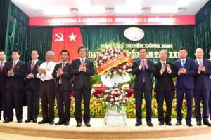 Huyện Đông Anh anh hùng, tiến bước lên quận