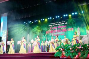 Sôi nổi Liên hoan nghệ thuật hát Chèo không chuyên Hà Nội năm 2020