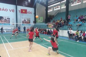 Huyện Đông Anh tổ chức Chung kết Giải bóng chuyền hơi Công đoàn khối trường học năm học 2020 – 2021