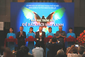 Khai mạc trưng bày “Để bầu trời mãi xanh” tại di tích Nhà tù Hỏa Lò