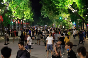 Hà Nội chính thức mở rộng không gian đi bộ khu phố cổ từ ngày 01/01/2021