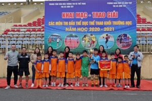 Sơn Tây: Sôi động Giải Bóng đá học sinh năm học 2020 – 2021