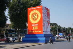 Công tác trang trí, tuyên truyền Đại hội Đảng toàn quốc lần thứ XIII và mừng Đảng, mừng Xuân