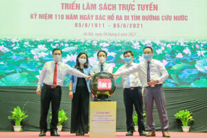 Khai mạc Triển lãm sách trực tuyến kỷ niệm 110 năm Ngày Bác Hồ ra đi tìm đường cứu nước