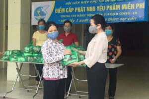 Phụ nữ quận Tây Hồ phát huy tinh thần “Tương thân tương ái – không để ai bị bỏ lại phía sau”