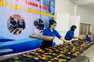 Hoạt động nghĩa tình tiếp sức chống dịch của tuổi trẻ quận Hà Đông
