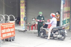 Những người lính Cụ Hồ chung tay phòng, chống dịch