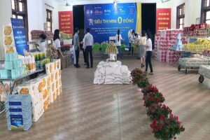 “Siêu thị mini 0 đồng” ấm lòng người dân trong mùa dịch