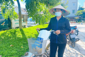 “Siêu thị mini 0 đồng” tiếp tục hỗ trợ 850 người dân khó khăn trong mùa dịch tại huyện Gia Lâm