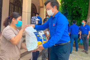Siêu thị mini 0 đồng: Hành trình mang những suất quà thiết thực đến với 23.224 người khó khăn trong mùa dịch