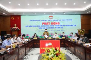 Ủy ban MTTQ Việt Nam Thành phố Hà Nội phát động và tiếp nhận 460 triệu đồng và 3.000 thiết bị học trực tuyến ủng hộ chương trình “Sóng và máy tính cho em”