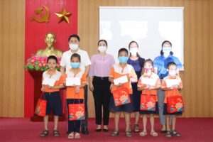 Phú Xuyên: Đảm bảo mọi trẻ em sống trên địa bàn đều được vui Tết Trung thu