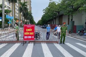 Quận Hoàng Mai: Thành lập 02 chốt kiểm tra xử lý vi phạm về phòng chống dịch COVID-19