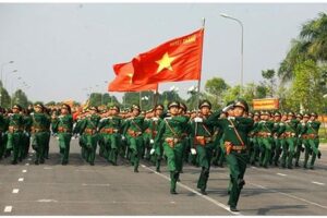 Hà Nội trang trí tuyên truyền kỷ niệm 75 năm Ngày truyền thống lực lượng vũ trang Thủ đô