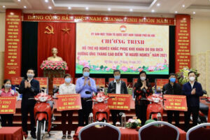 Trao hỗ trợ gần 1 tỷ đồng cho hộ nghèo của huyện Mỹ Đức