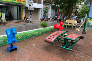 Cải tạo, làm đẹp sân chơi thiếu nhi phường Trung Hòa