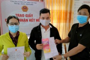 Huyện Phúc Thọ tích cực tuyên truyền, vận động Nhân dân thực hiện việc cưới, việc tang theo nếp sống văn minh