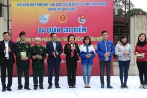Năm 2022, Hội LHPN quận Hai Bà Trưng đảm nhận 18 đoạn đường/tuyến phố nở hoa kiểu mẫu, sân chơi, điểm sinh hoạt cộng đồng an toàn, thân thiện