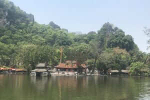 Chùa Thầy – Nơi lưu dấu Đức Thánh Từ Đạo Hạnh
