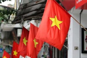 Thông báo treo cờ Tổ quốc nhân dịp Giỗ tổ Hùng Vương
