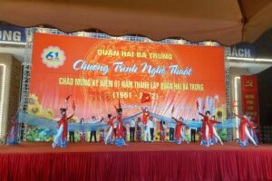 Quận Hai Bà Trưng sôi nổi chương trình nghệ thuật chào mừng kỷ niệm 61 năm Ngày thành lập Quận