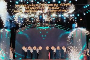 Khai mạc “Năm du lịch Sơn Tây – xứ Đoài” và khai trương tuyến phố  đi bộ thành cổ Sơn Tây