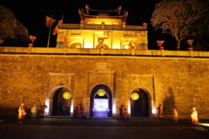 Tái khởi động tour đêm “Giải mã Hoàng thành Thăng Long”