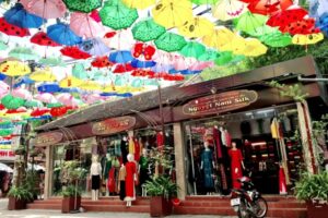 Bảo tồn giá trị văn hóa làng nghề gắn với phát triển kinh tế du lịch