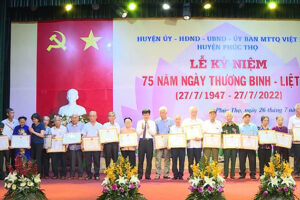 Phúc Thọ tổ chức trọng thể Lễ kỷ niệm 75 năm ngày Thương binh – Liệt sĩ (27/7/1947 – 27/7/2022)