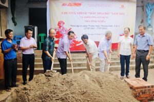 Huyện Chương Mỹ phối hợp khởi công xây dựng Nhà tình nghĩa Chương trình “Màu hoa đỏ”