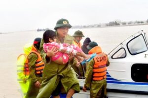 Triển lãm ảnh nghệ thuật “Những chiến sĩ mang sứ mệnh bảo vệ cuộc sống bình yên”