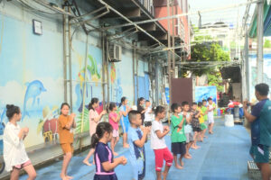 Huyện Ứng Hòa phổ cập bơi cho 150 trẻ em trong dịp hè 2022