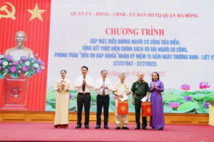 Quận Hà Đông gặp mặt, biểu dương người có công tiêu biểu