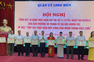 Long Biên tổ chức tổng kết 10 năm thực hiện nếp sống văn minh trong việc cưới