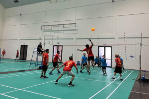 Sôi nổi giải Bóng chuyền hơi trung, cao tuổi quận Cầu Giấy năm 2022