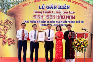 Quận Đống Đa gắn biển Công trình tu bổ, tôn tạo đình – đền Hào Nam