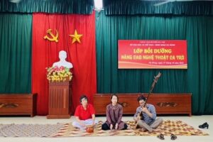 Quận Hà Đông tổ chức lớp Bồi dưỡng nâng cao nghệ thuật Ca trù