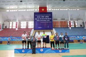 Giải Cầu lông trung – cao tuổi quận Hà Đông năm 2023
