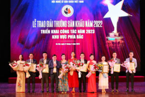 Hai nghệ sĩ của Hà Nội được trao tặng giải thưởng sân khấu năm 2022