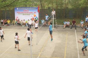 Trên 100 VĐV tham dự Giải Bóng chuyền hơi nam nữ huyện Quốc Oai