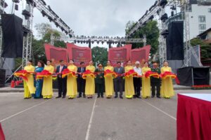 Khai mạc triển lãm chuyên đề “Phút hồi sinh” : Thêm thấu hiểu và tri ân công lao, sự hy sinh anh dũng của các chiến sỹ cách mạng bị địch bắt, tù đày